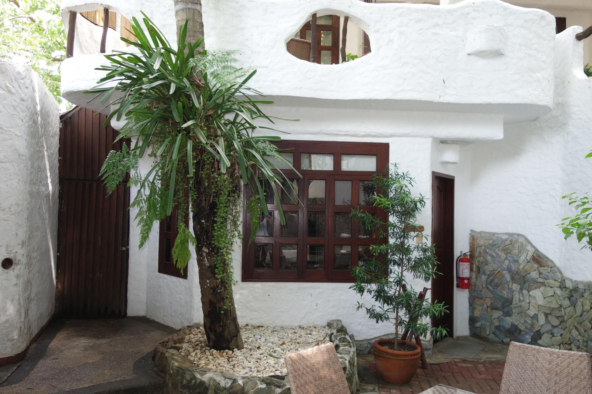 Atlantis Dive Resort Puerto Galera Bagian luar foto